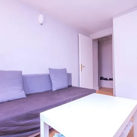 Beautiful Cosy Studio Near Concorde *